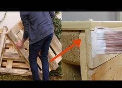 Enlace a Con cuatro palés viejos es capaz de hacer un genial mueble para el jardín