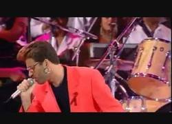 Enlace a Por el 72 aniversario de Freddie Mercury qué mejor que recordar esta canción cantada por Queen y George Michael (1992) en homenaje a Freddie