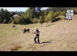 Enlace a El tremendo susto que se llevó este granjero turco de 70 años al ver un drone sobrevolando por primera vez