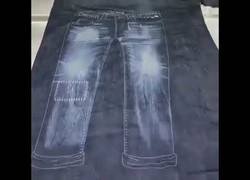 Enlace a Vaqueros raspados por láser