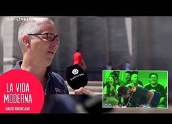 Enlace a Así de ridículo suenan los fachas en El Valle de los Caídos
