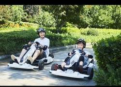 Enlace a Esto es Ninebot, el segway que se convierte en kart