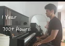 Enlace a ¿Este chico nos está trolleando? Nivel de piano en un año