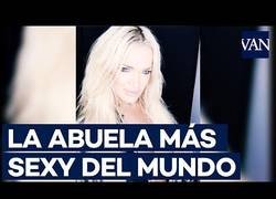 Enlace a Instagram declara la guerra a la abuela más sexy del mundo
