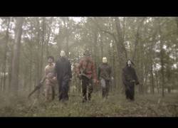 Enlace a Los clásicos asesinos intrepretando un tema a lo Backstreet Boys