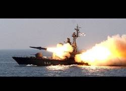 Enlace a Lanzamiento de misil falla épicamente