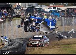 Enlace a Brutal Crashes. Motorsports Mistakes. Fails Compilation #1