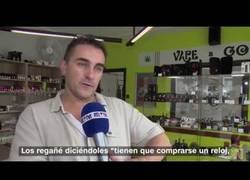 Enlace a El dueño de la tienda les convence de que vuelvan a robar más tarde [subtitulado]