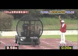 Enlace a Hombre corre 100 menos en menos de diez segundos gracias a unos ventiladores