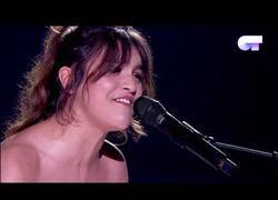 Enlace a La increíble actuación de Amaia en la Gala de Navidad