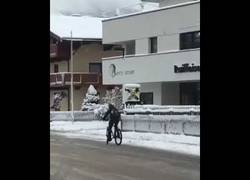 Enlace a Bicicleta vs nieve