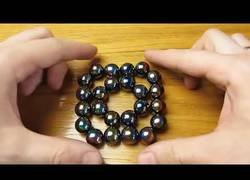 Enlace a Jugando con imanes