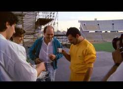 Enlace a Esta grabación de Freddie Mercury en Hungría en 1986 es simplemente espectacular