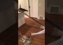 Enlace a Captan un momento Poltergeist en esta casa y da mucho miedo