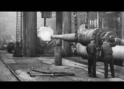 Enlace a Así se construía paso a paso los cañones navales usados en 1908