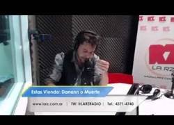 Enlace a Una feminista radical acaba desquiciada y deseando que maten a la madre del locutor de radio