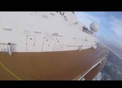 Enlace a Así fue la evacuación a dos personas en el crucero Viking Sky averiado en una peligrosa alta mar