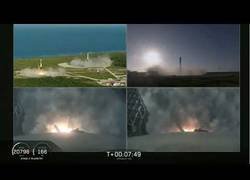 Enlace a El despegue de los tres propulsores del Falcon Heavy a tierra