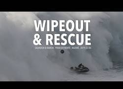 Enlace a El espectacular rescate a este surfista entre las olas de Nazaré (Portugal)