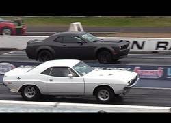 Enlace a El Dodge Demon frente a frente contra los clásicos