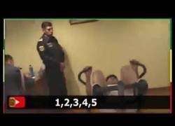 Enlace a Evo Morales dice que hace 2000 abdominales todos los días