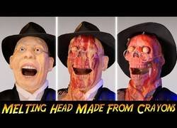 Enlace a Creando la famosa cara vista en Indiana Jones con lápices de colores