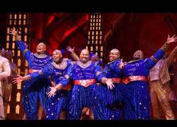 Enlace a Homenaje al 5º aniversario de Aladdin en Broadway