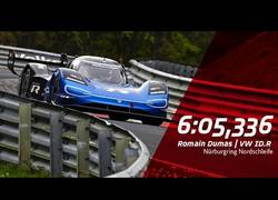 Enlace a Dando una vuelta completa a Nurburgring a bordo del Volkswagen ID.R