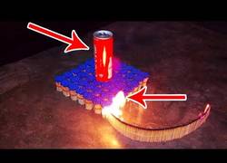 Enlace a Experimento, 3000 fósforos vs lata de Coca Cola