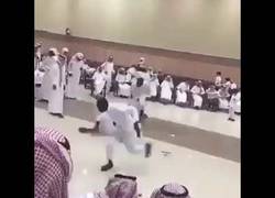 Enlace a Cuando los saudíes entran en la discoteca