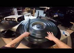 Enlace a Rutina manual de un proyector IMAX de 30 años