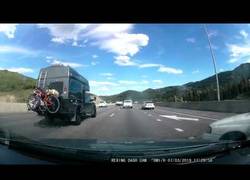 Enlace a Cariño, mis padres no están en casa