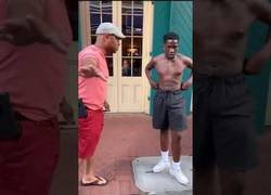 Enlace a Se hace unos zapatos de claqué caseros y lo peta