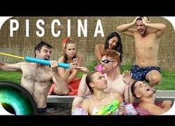 Enlace a Tipos de personas en la piscina vol.2