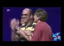 Enlace a Lanzamiento de Windows 95 'meets' Seven Nation Army