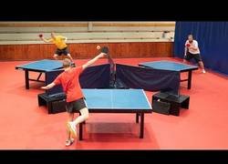 Enlace a Ping pong al estilo triangulo 