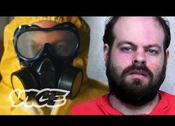 Enlace a Monta una broma y se le va muchísimo de las manos [ENG]