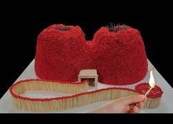 Enlace a Montando dos volcanes increíbles con 69.000 cerillas