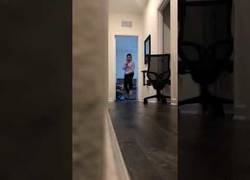 Enlace a Esconder un altavoz bluetooth en el cuerto de tu hermano pequeño y sembrar el mal