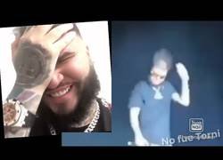 Enlace a Y el peluquín de Farruko ¡voló!