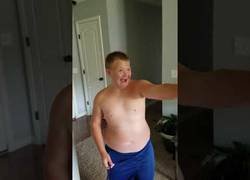 Enlace a Muñecos hinchables que bailan y saludan como idiotas, y además hacen muy feliz a alguien