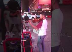 Enlace a Cuando un neoyorquino escucha un violín
