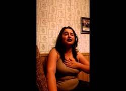 Enlace a Todos tenemos risas estúpidas, pero la de esta chica se lleva la palma