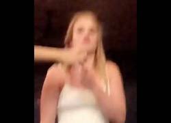 Enlace a Todo son risas hasta que te acercan el último cubata