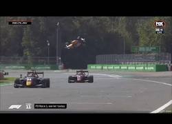 Enlace a Accidente en fórmula 3 donde las vallas publicitarias dejan un buen mensaje