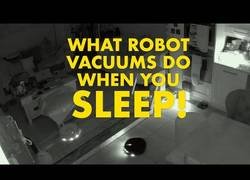 Enlace a Lo que traman las roombas cuando estás durmiendo