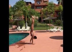 Enlace a Salir de la piscina con estilo