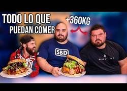 Enlace a Retando a comer a los dos hombres más fuertes de España