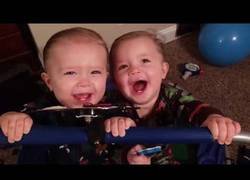 Enlace a Los momentos de bebés más tiernos que verás hoy