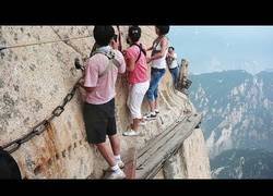 Enlace a Estas son las atracciones turísticas más peligrosas del mundo
